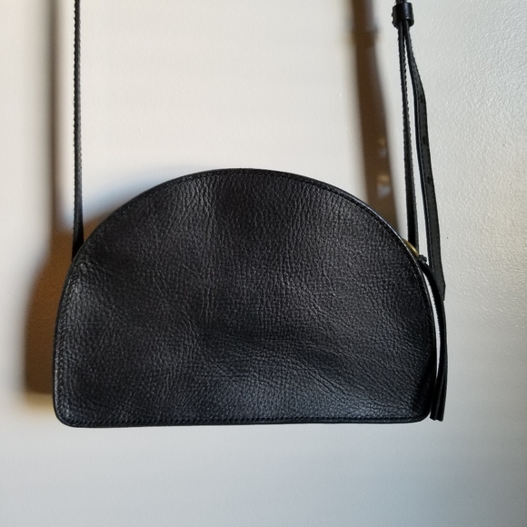 Madewell Handbags - Madewell Half Moon Crossbody Bag